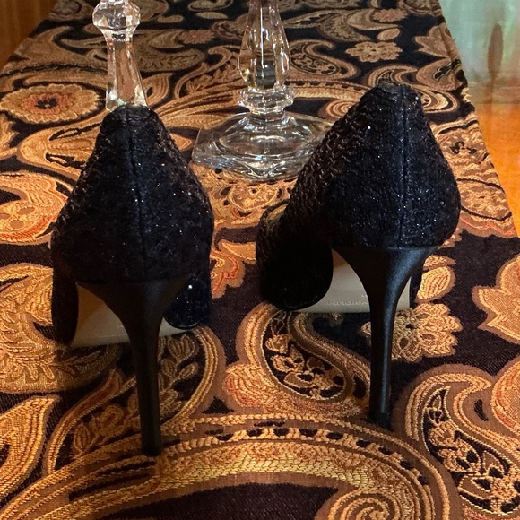 Gorgeous Enzo Angiolini Peep Toe Sequined Black Heels Like New 4” Heel Size 7 - Picture 7 of 9